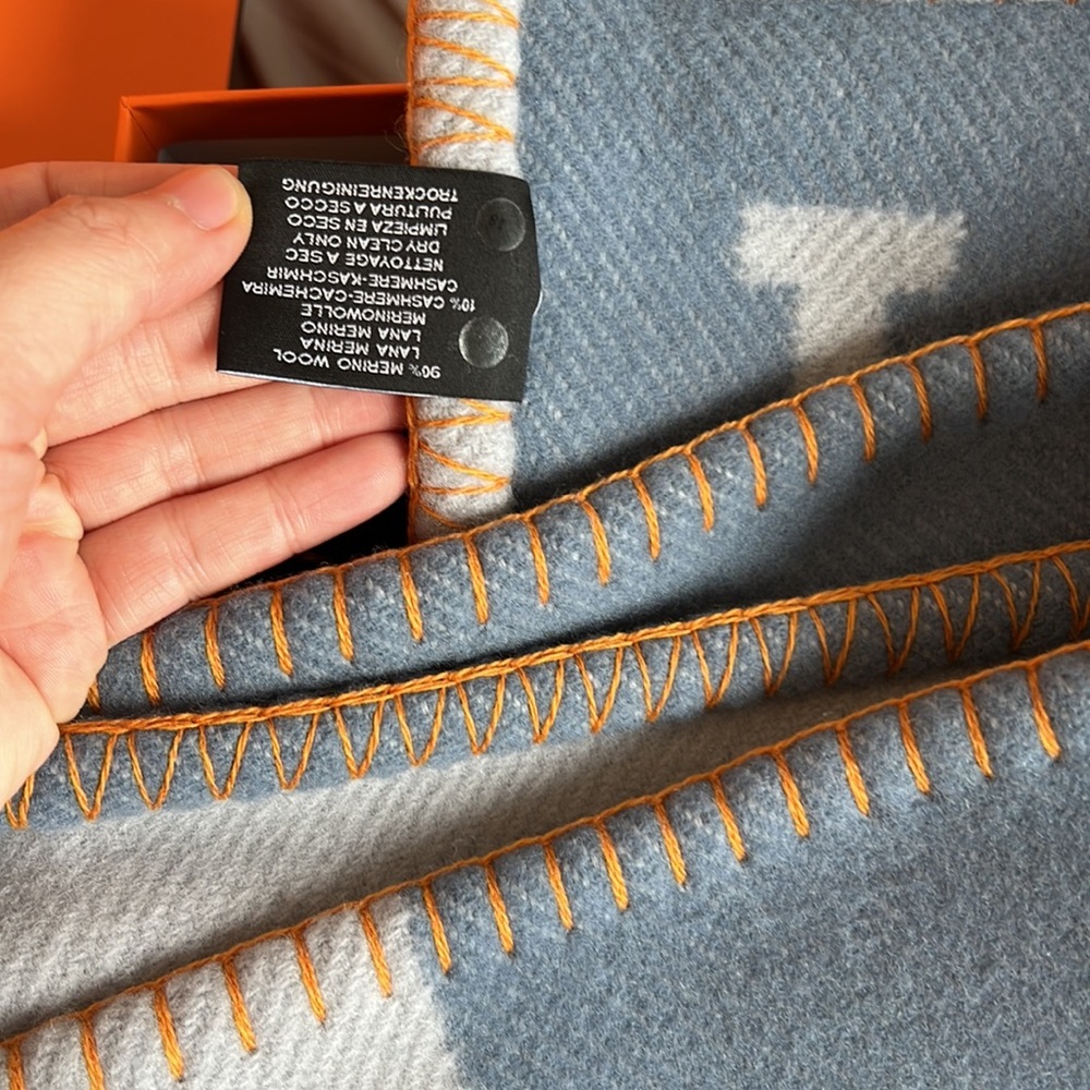 Brand new hermes blanket jump H - Picture 6 of 8